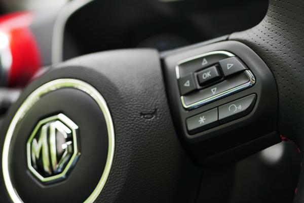 用科技细节打动你 上汽名爵ZS车型导购