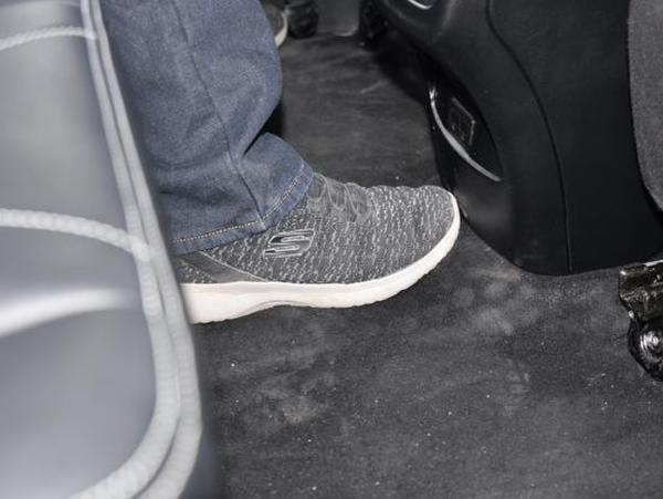 进军中型SUV市场 网易汽车实拍捷途X70