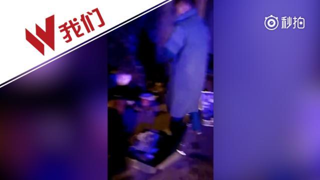 上楼抽梯:澎湃:“城管抽梯工人坠亡”式执法必须引以为戒