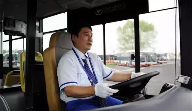 把开车当成一种职业是怎样的体验?|职业|赛车手|乘客_新浪网