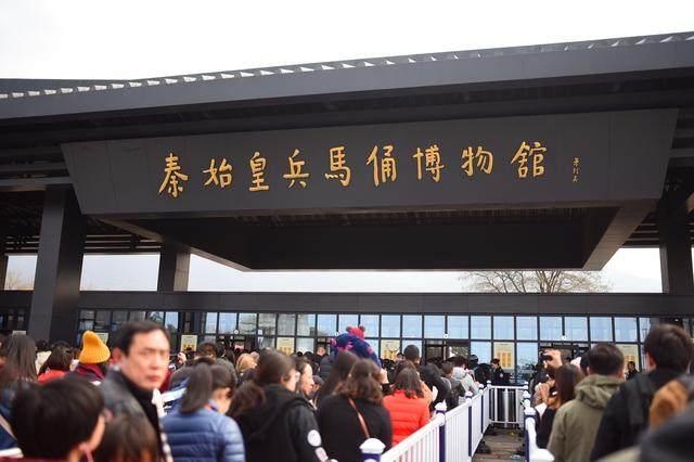 为何不能与兵马俑一起合影?真相说出来怕吓到