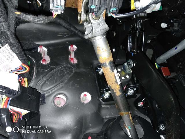 瑞虎7车主：车开着没话说 但是中控生锈严重 让我很心累