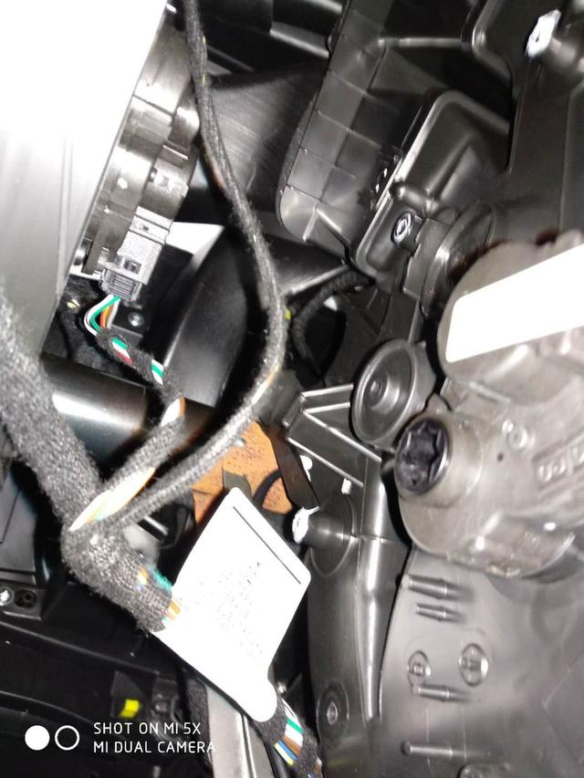 瑞虎7车主：车开着没话说 但是中控生锈严重 让我很心累