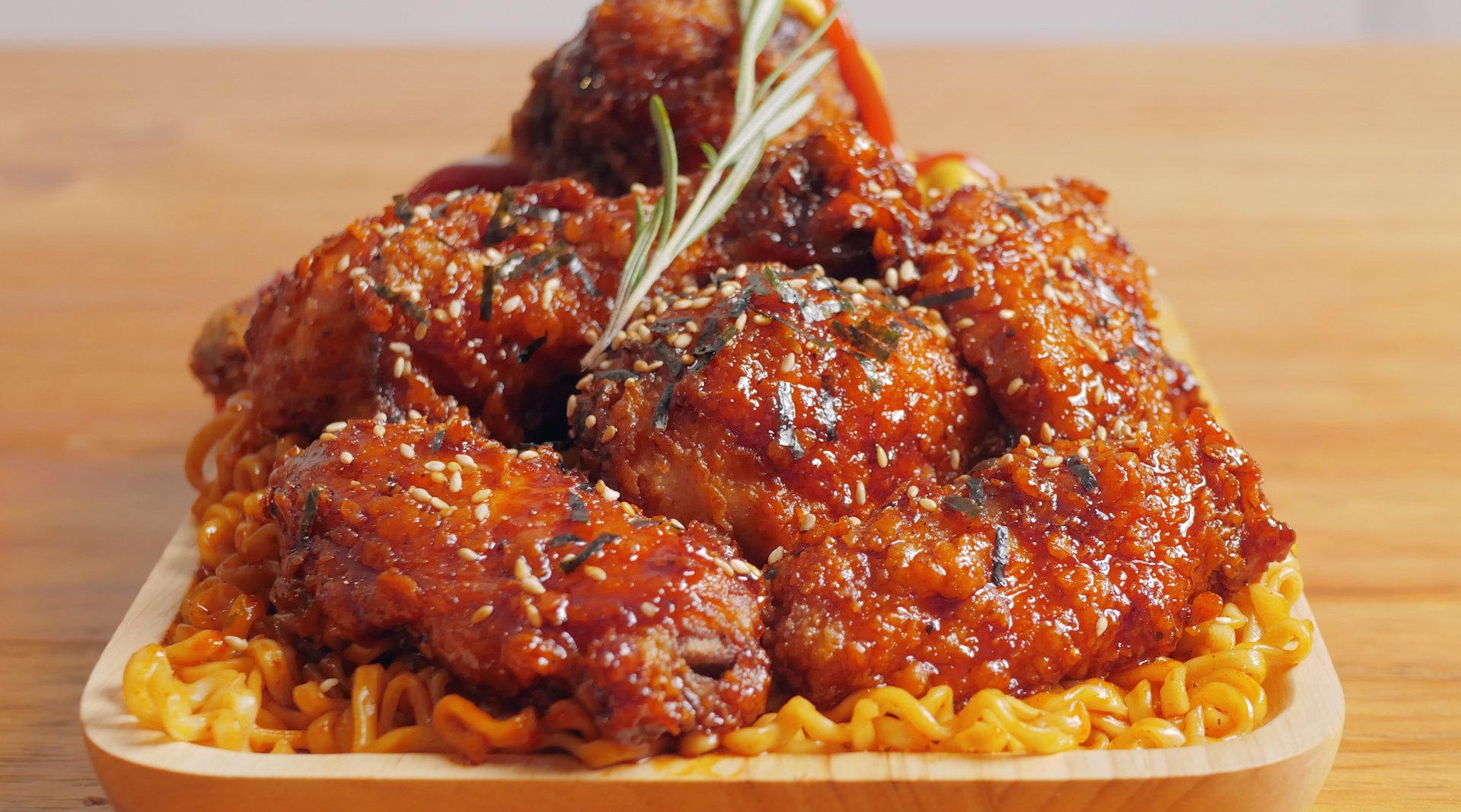 爆辣火鸡面炸鸡了解一下