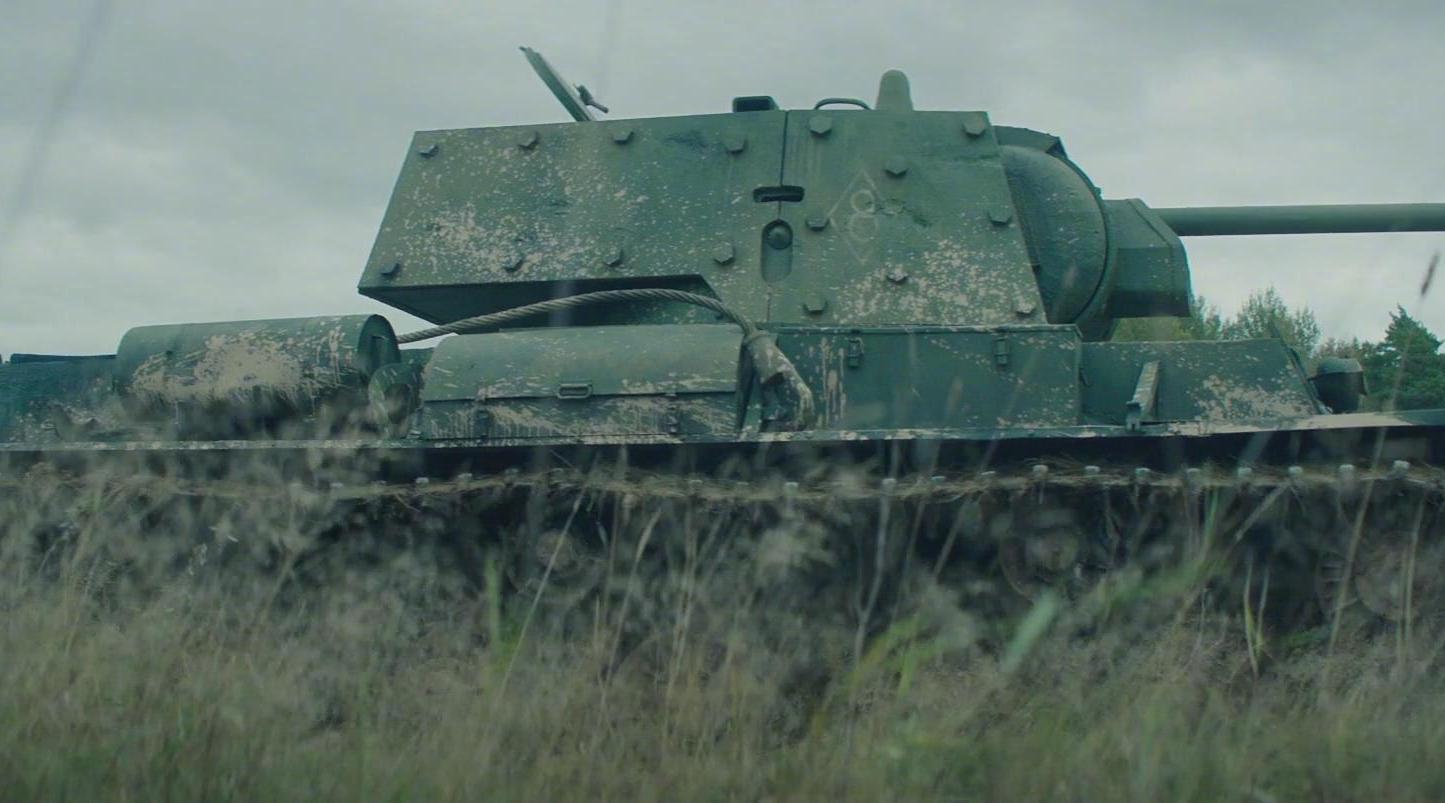 《坚不可摧》的kv-1重型坦克