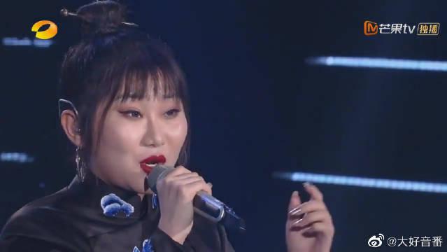 张晓涵戏腔《青花瓷》再现,真是太好听了