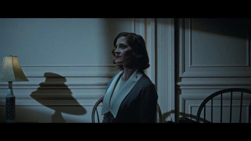 杀手乐队the killers昨晚首播了新单caution的mv,一起来看