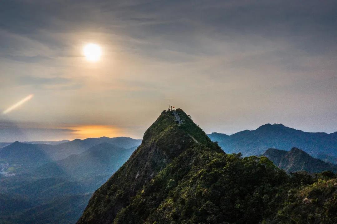 乐东“八大美景” 你都看过了吗?登高,则情满于山;临海|海南|旅游|银辉|天池|莺歌_新浪新闻