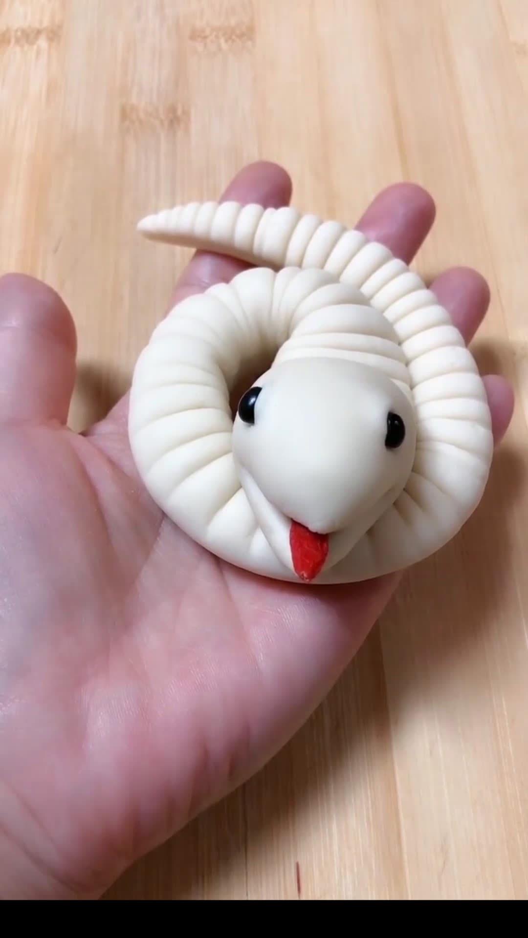 面食小动物眼镜蛇制作哄孩子神器