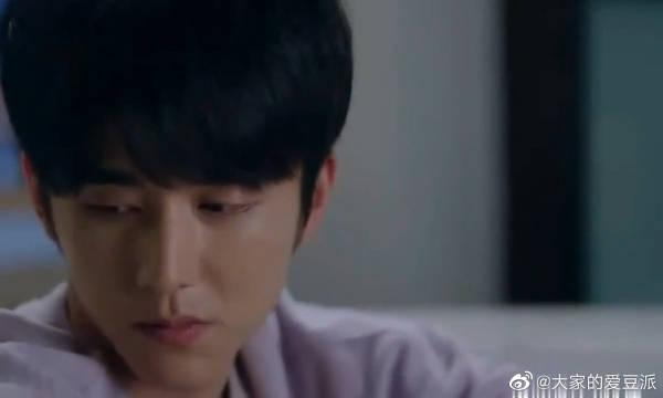 撕掉别人口罩_戴口罩的卡通图片(2)