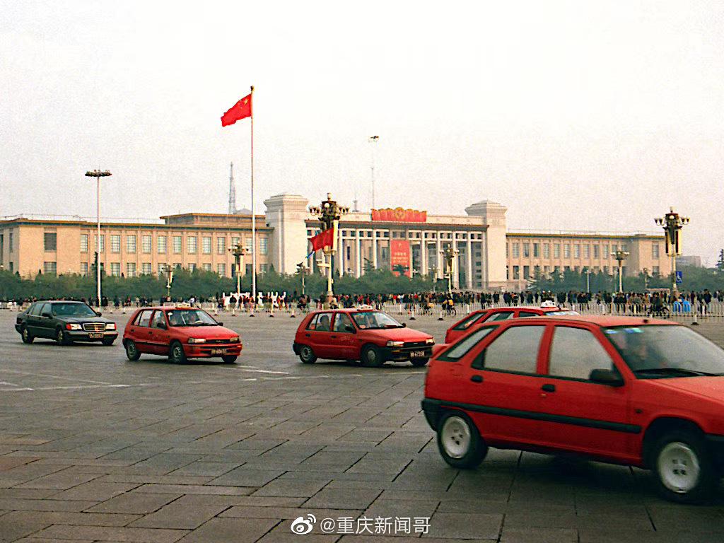 1999年,北京.图9像是位老干部