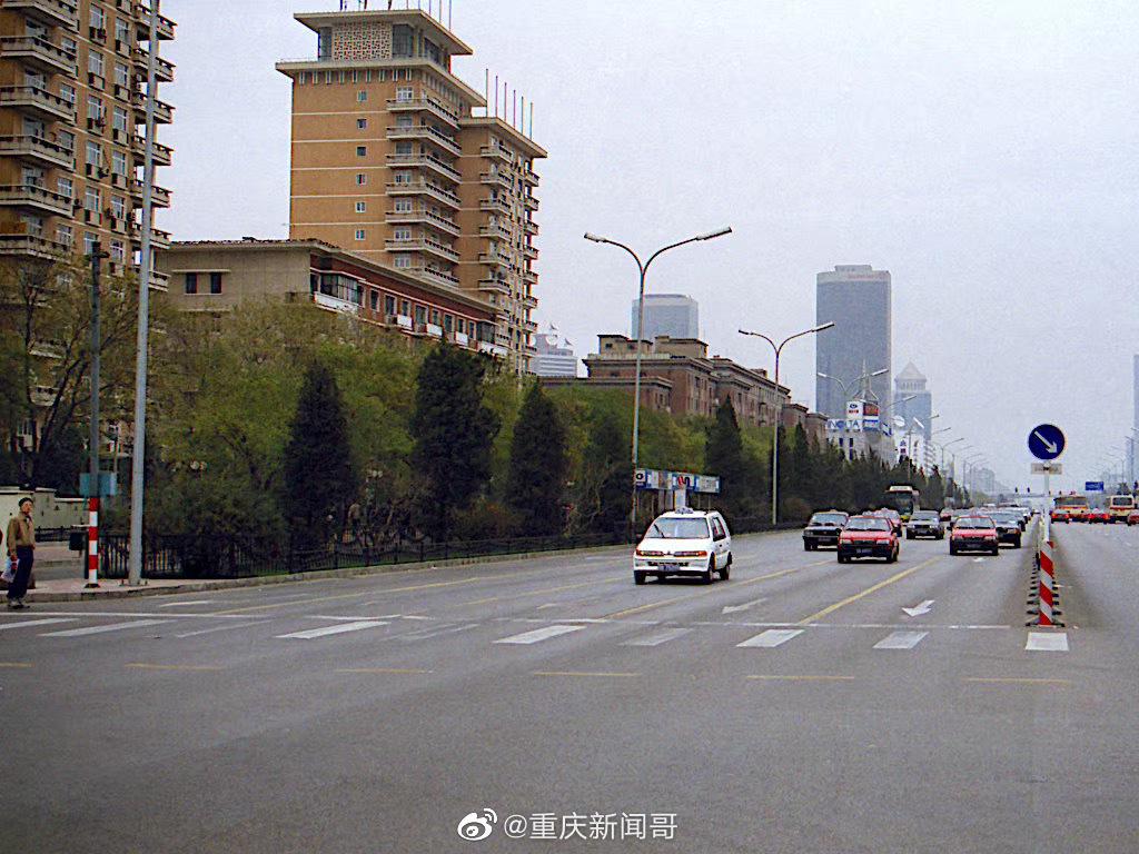 1999年,北京.图9像是位老干部