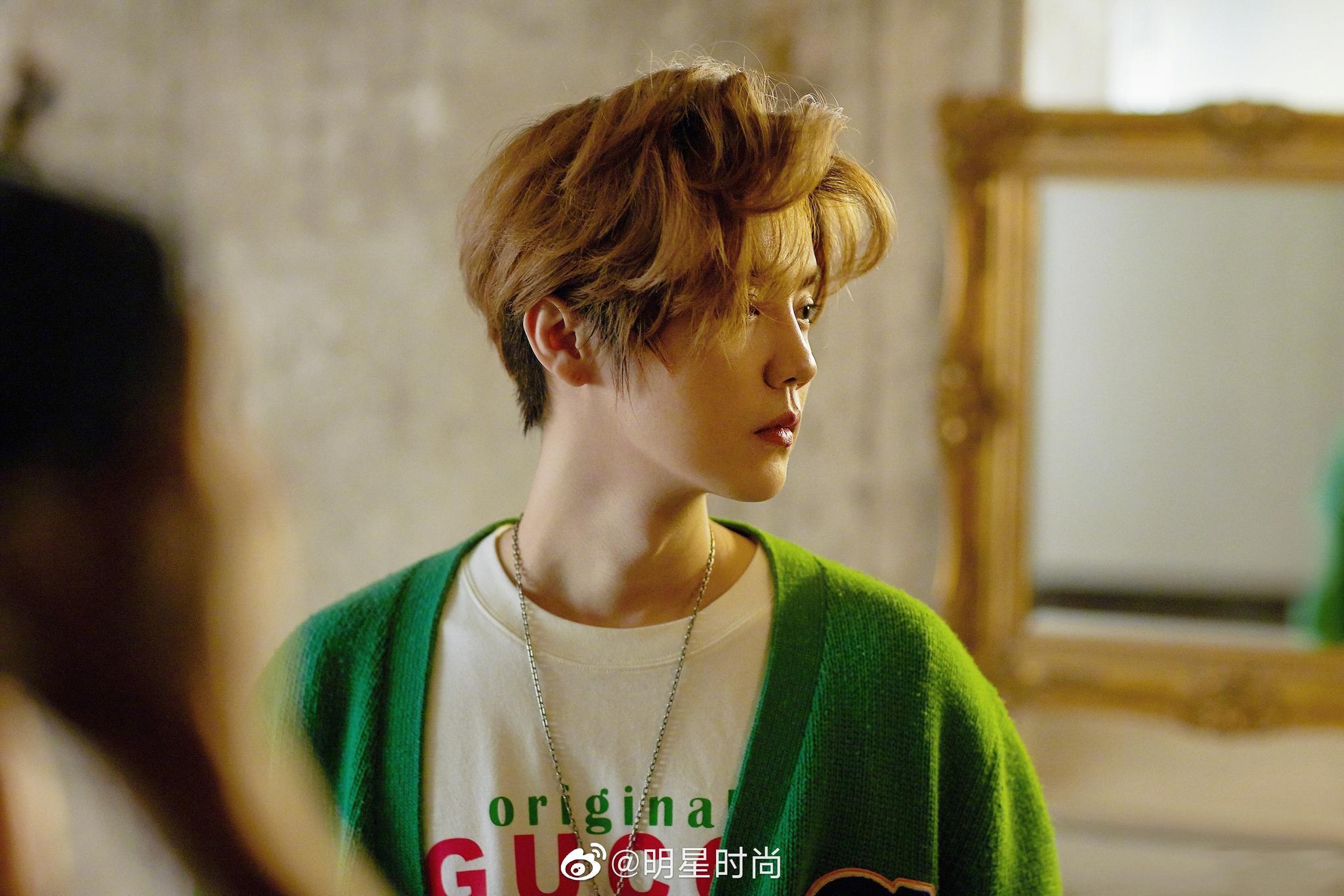 鹿晗《ellemen》4月刊,毛衣,印花衬衫,牛仔外套