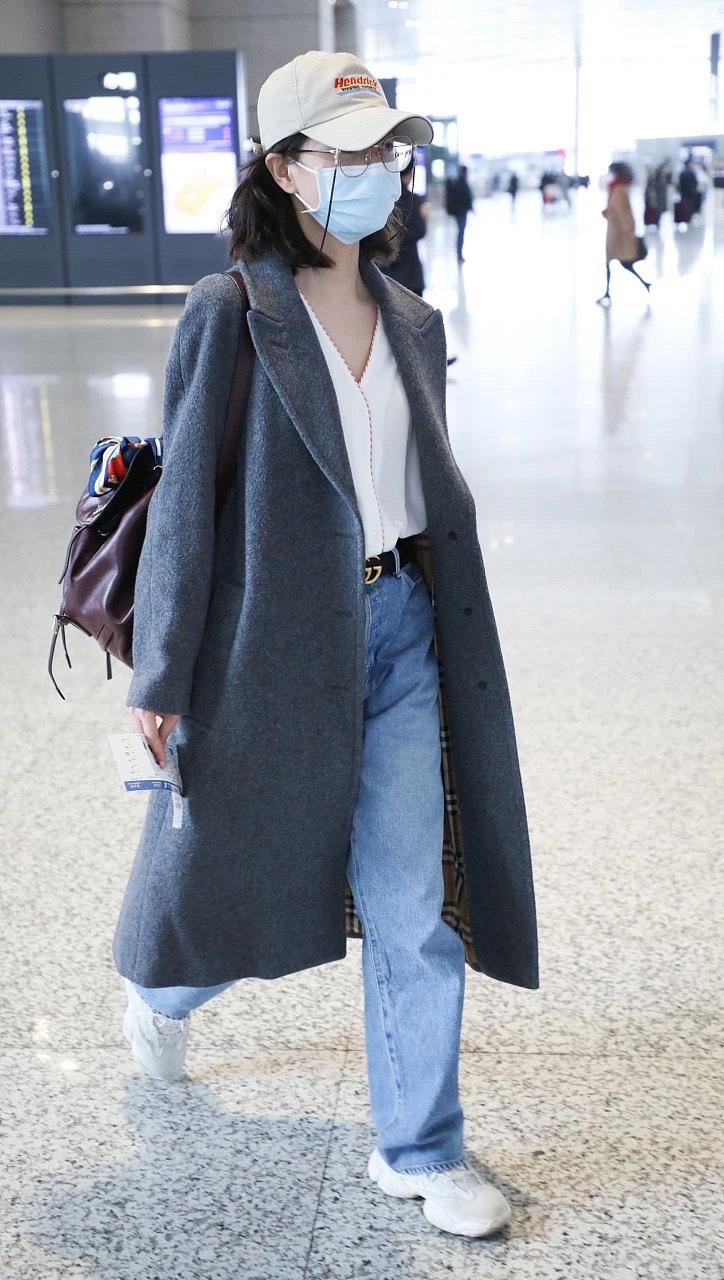 超有看头的女明星机场街拍来袭哪怕依旧是防护主题