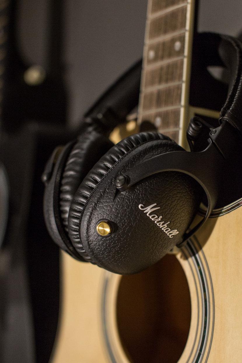 前段时间,marshall发布了新款头戴式主动降噪耳机monitor ii a