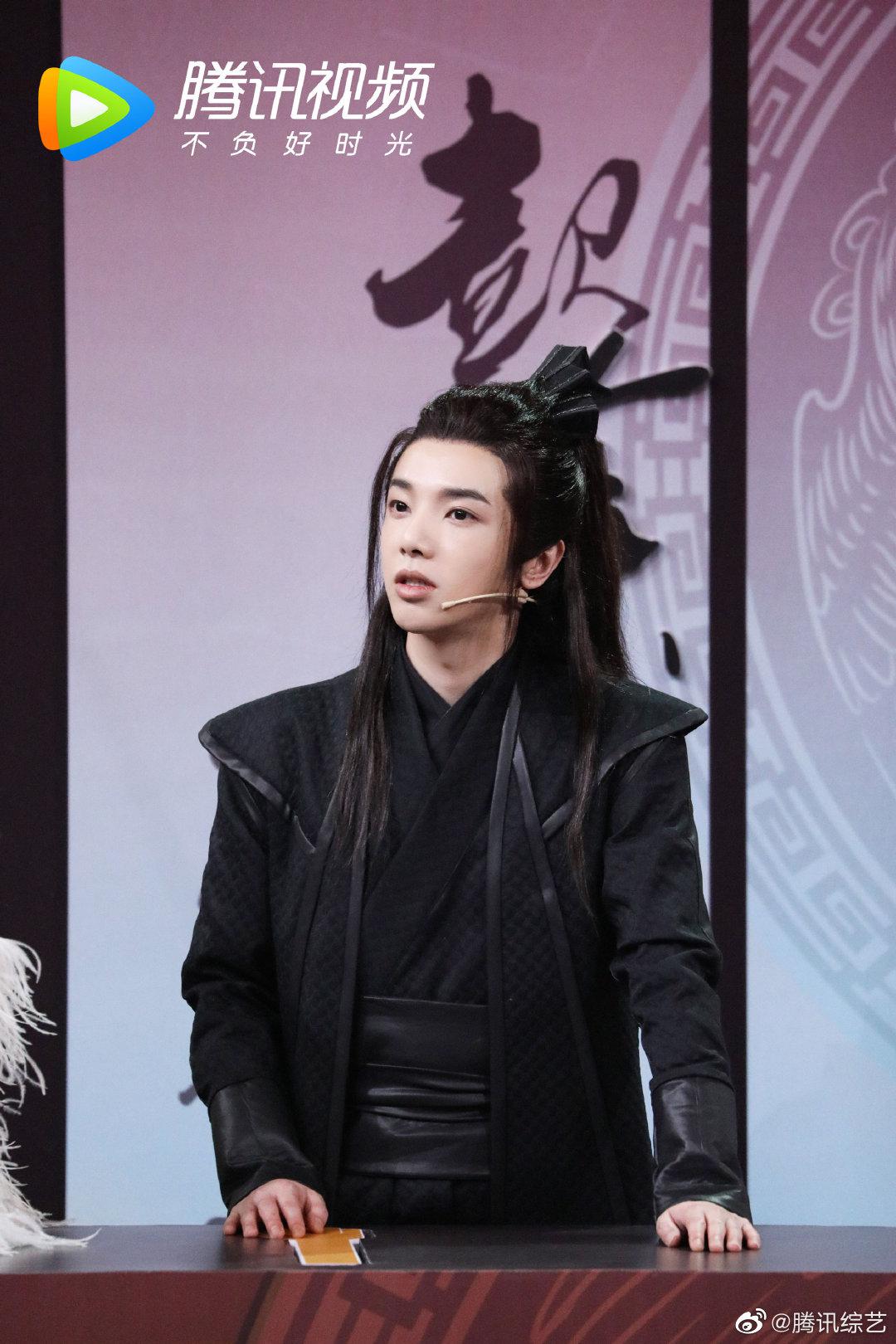 高冷杀手古装造型上线花五竹又帅又酷惹人爱