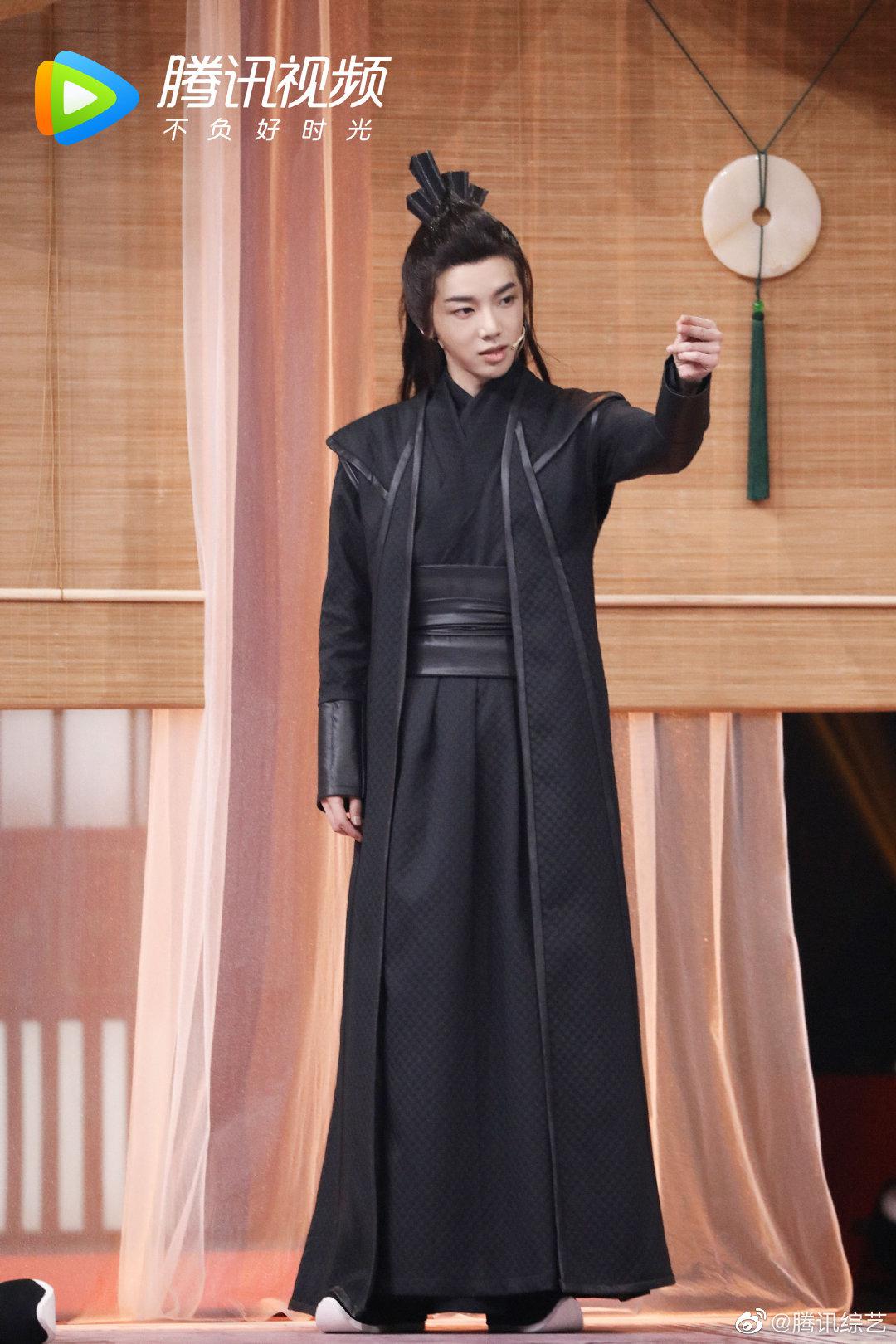 高冷杀手古装造型上线花五竹又帅又酷惹人爱