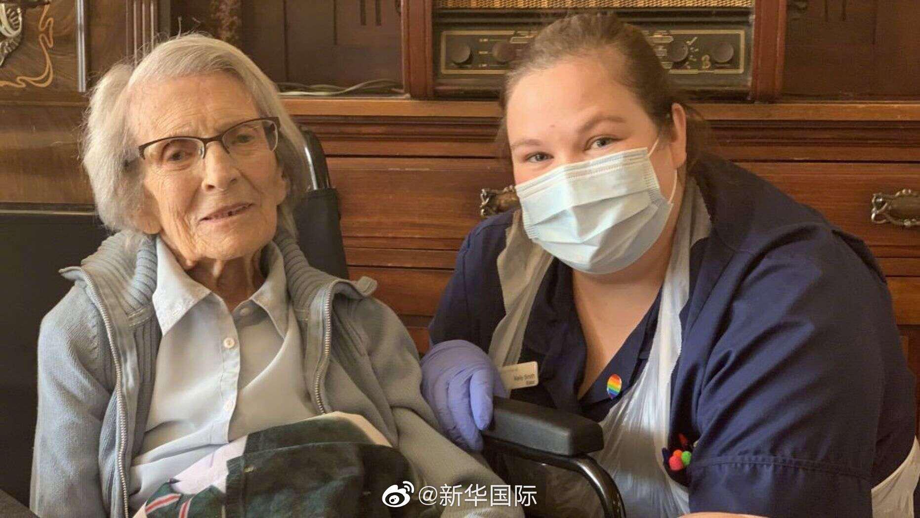 英国106岁老奶奶感染新冠病毒后成功康复