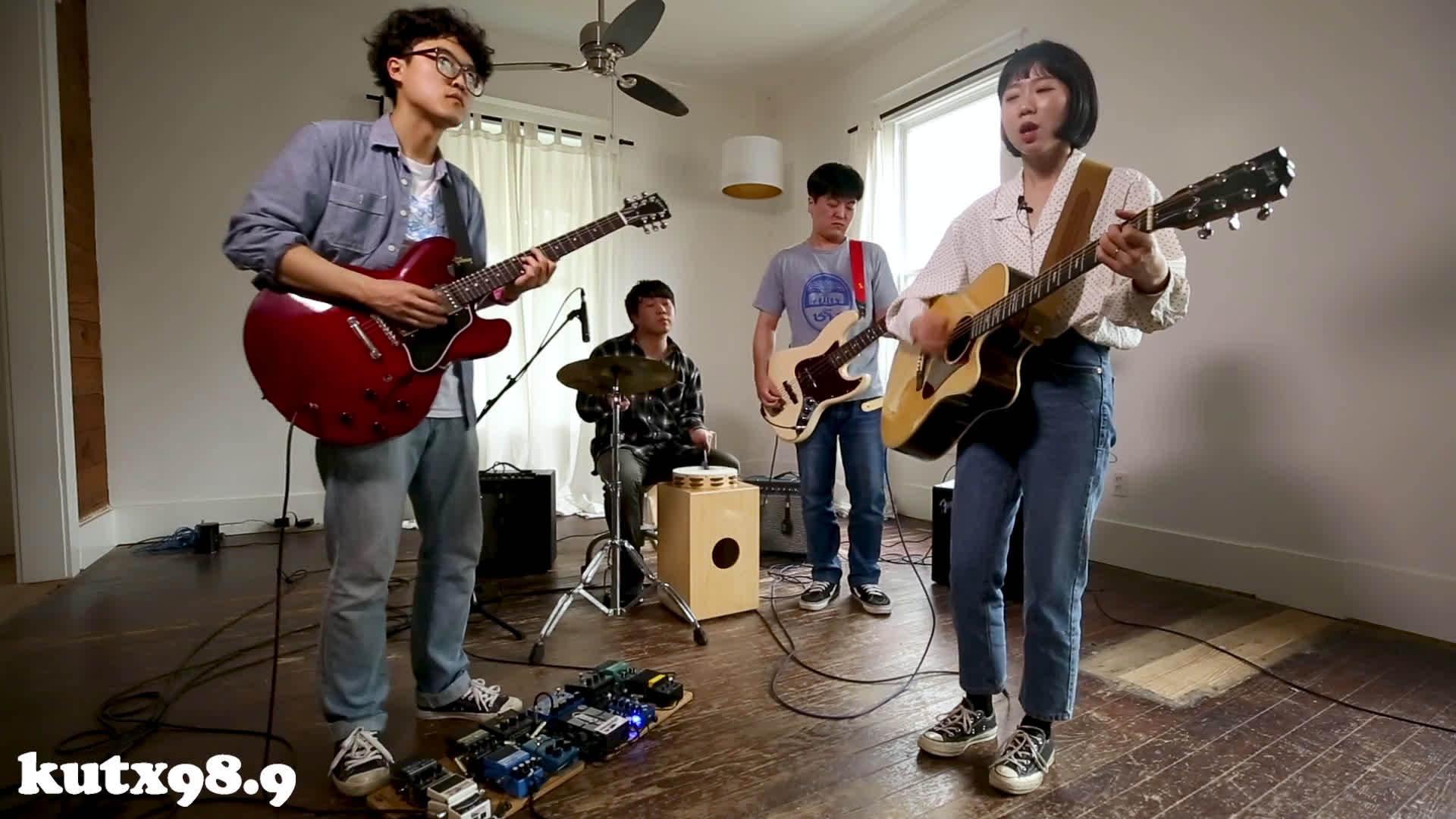 say sue me是韩国釜山的乐队,四人阵容,一女三男,六年时间里