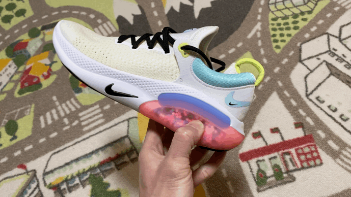#最美四月天#真的很軟!NIKE JOYRIDE RUN FK_新浪眾測