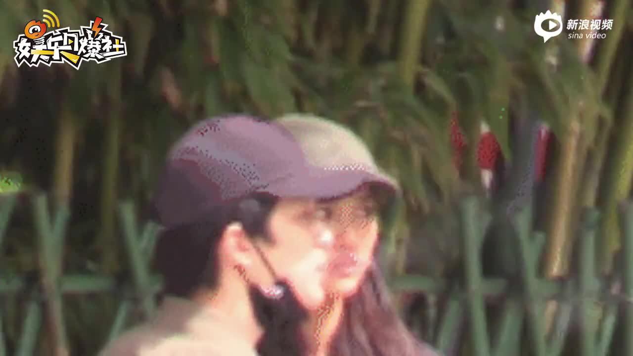 屈楚萧朋友圈疑回应万籽麟