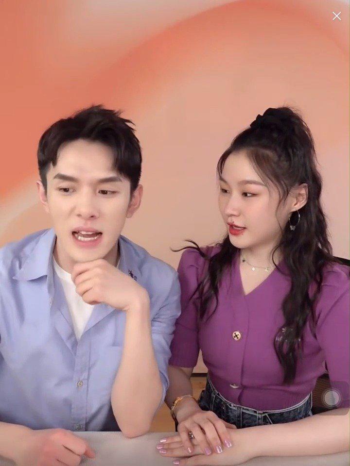 人间唢呐李佳琦遇到了人间喇叭金靖