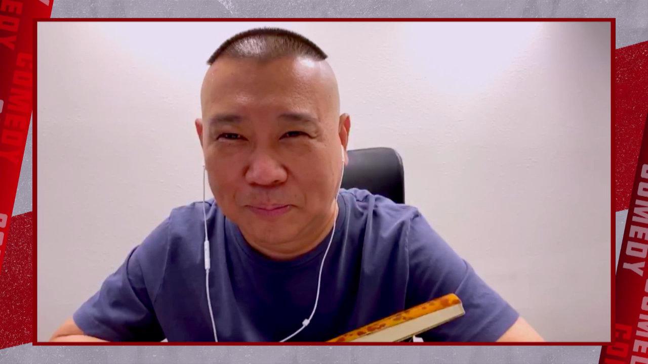 咦,我还穿着大棉袄,郭老师@郭德纲 怎么开始过夏天了呢?