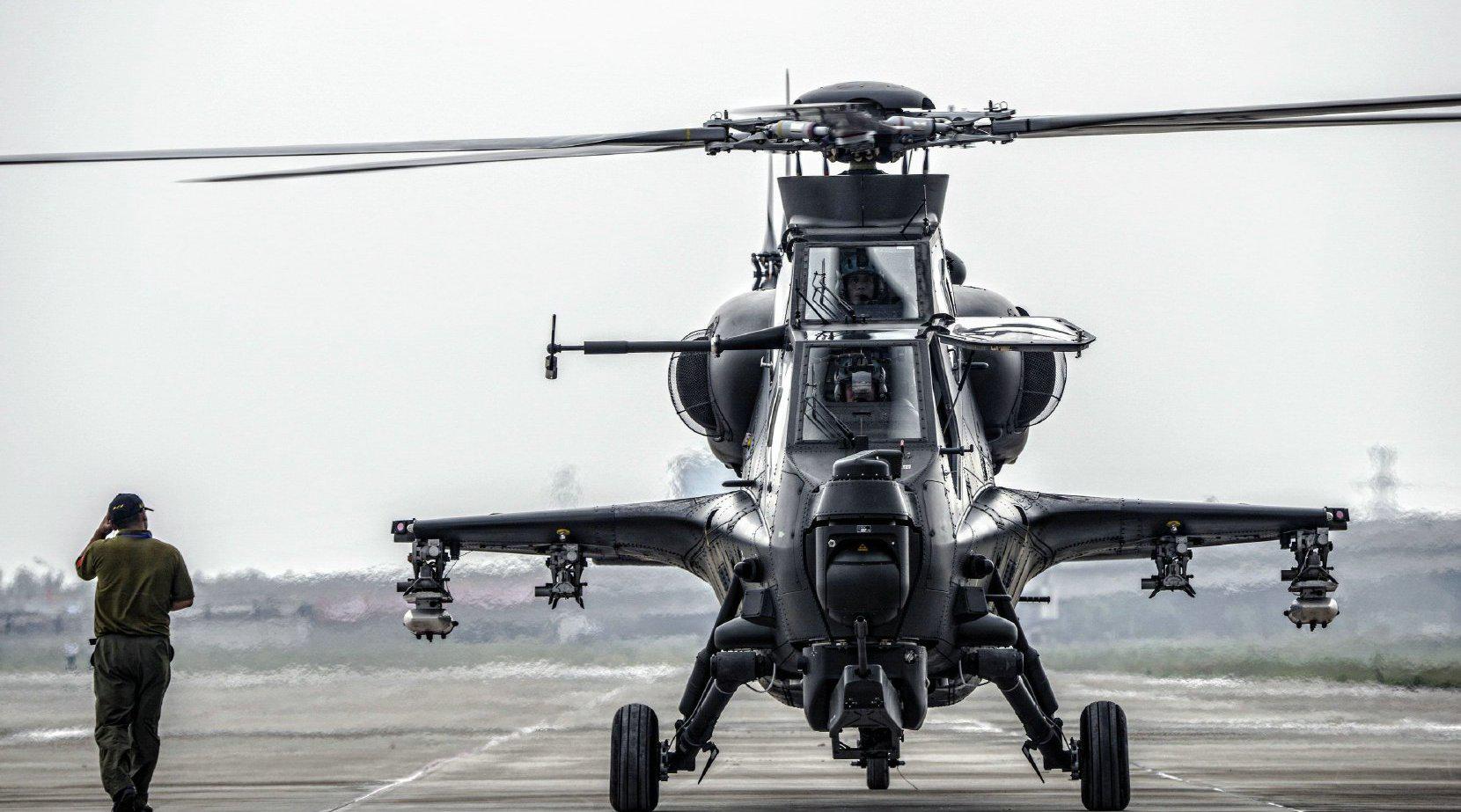 中型武直中性能最优,国产武直10实力强悍,陆航的飞行装甲车