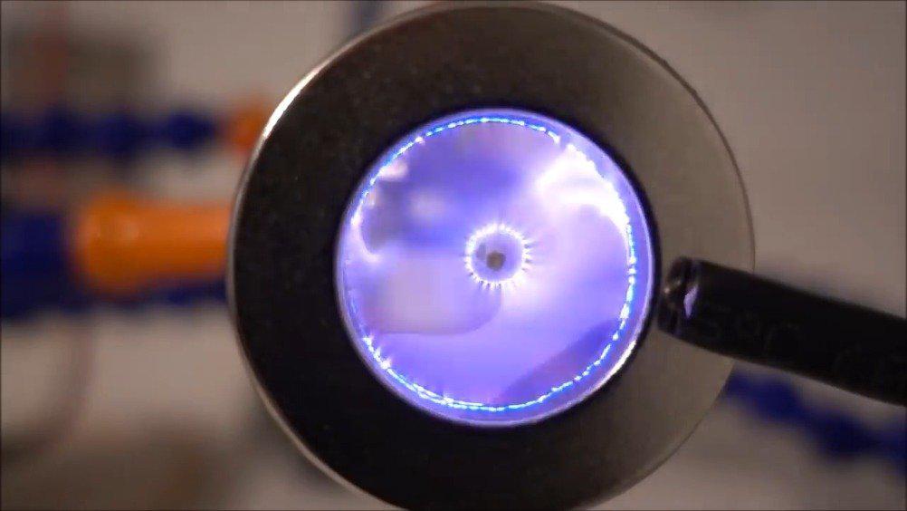 磁场中的等离子体涡旋