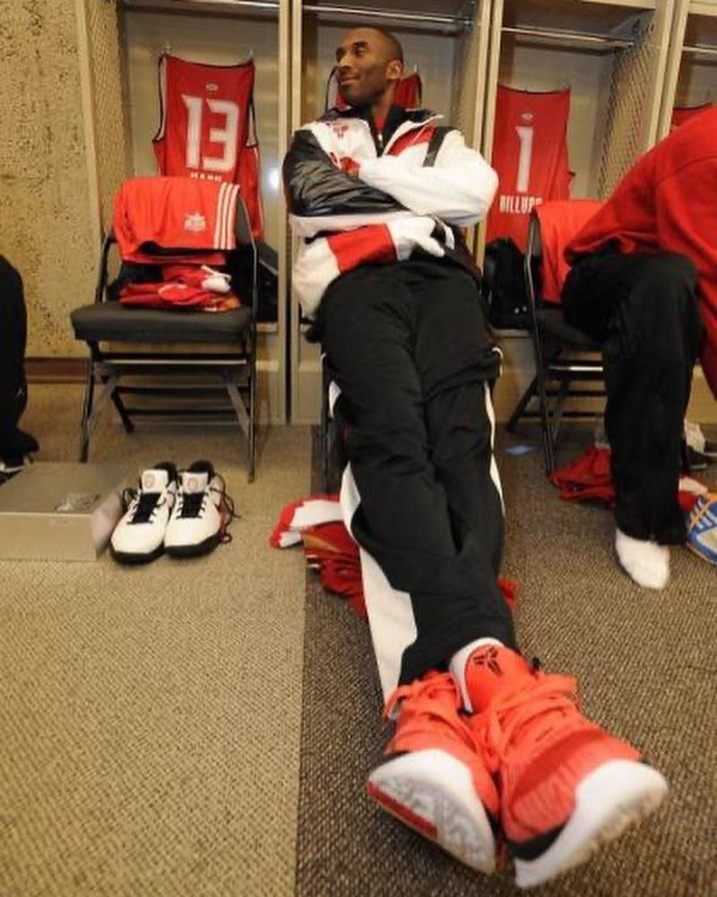 09/10赛季,科比上脚zk5的那一年