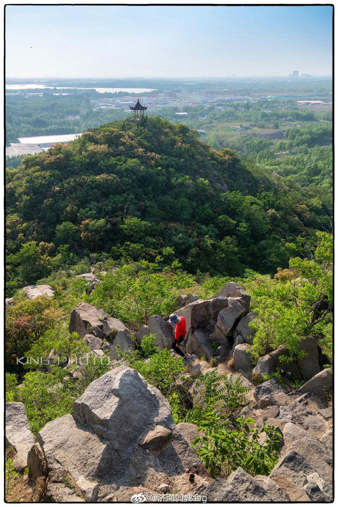 鹊山位于济南市天桥区黄河以北是古齐烟九点之一
