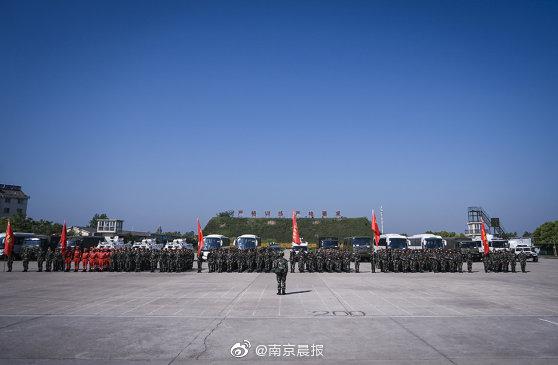 武警江苏总队机动支队开展防灾减灾救灾综合演练