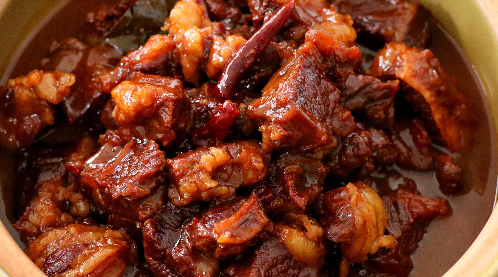 广式酱焖牛腩:学会家庭做法,酱香浓郁味道足