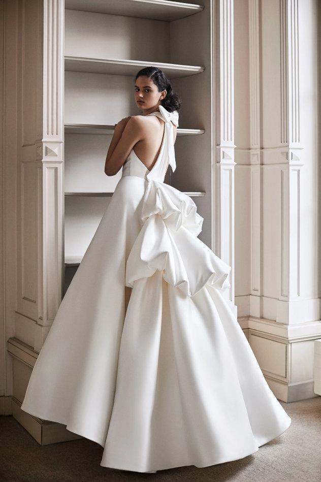 感人的2021春夏婚纱秀如期到来啦