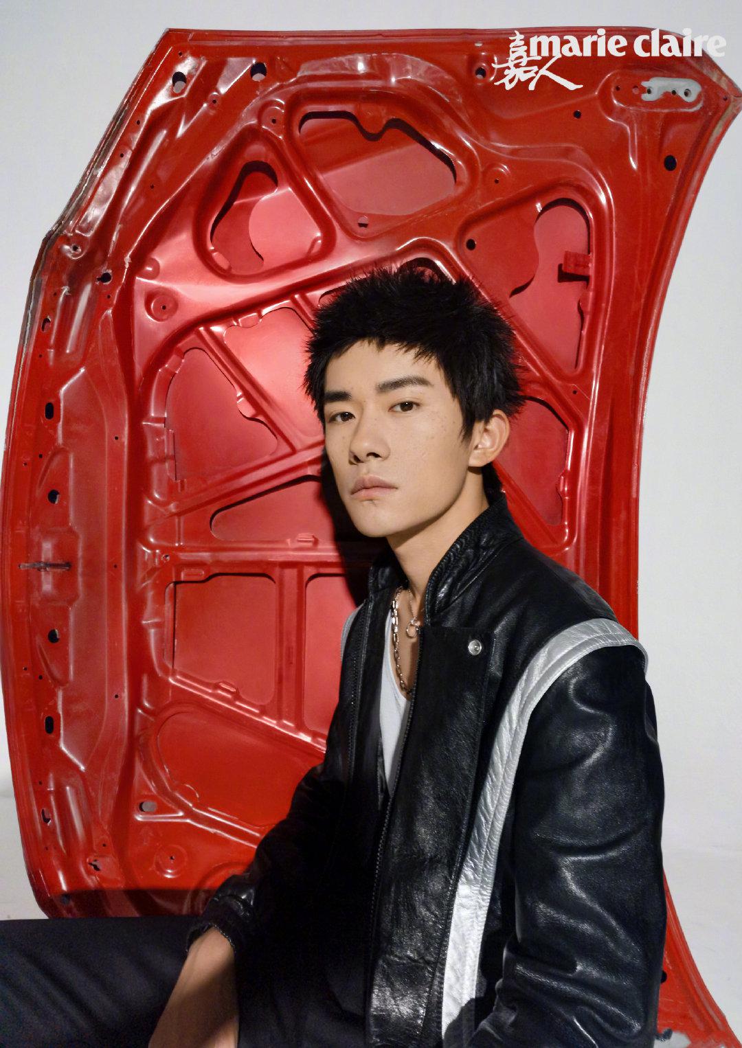 易烊千玺2020年开年至今,杂志封面时尚大片小合集.六刊杂志