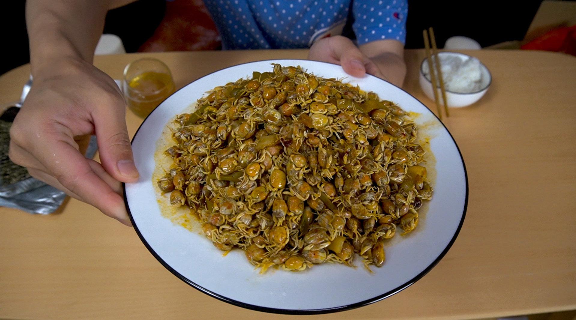 花了近300元买的一斤珍珠蟹,像一只只的蟹宝宝,需要去鳃不?