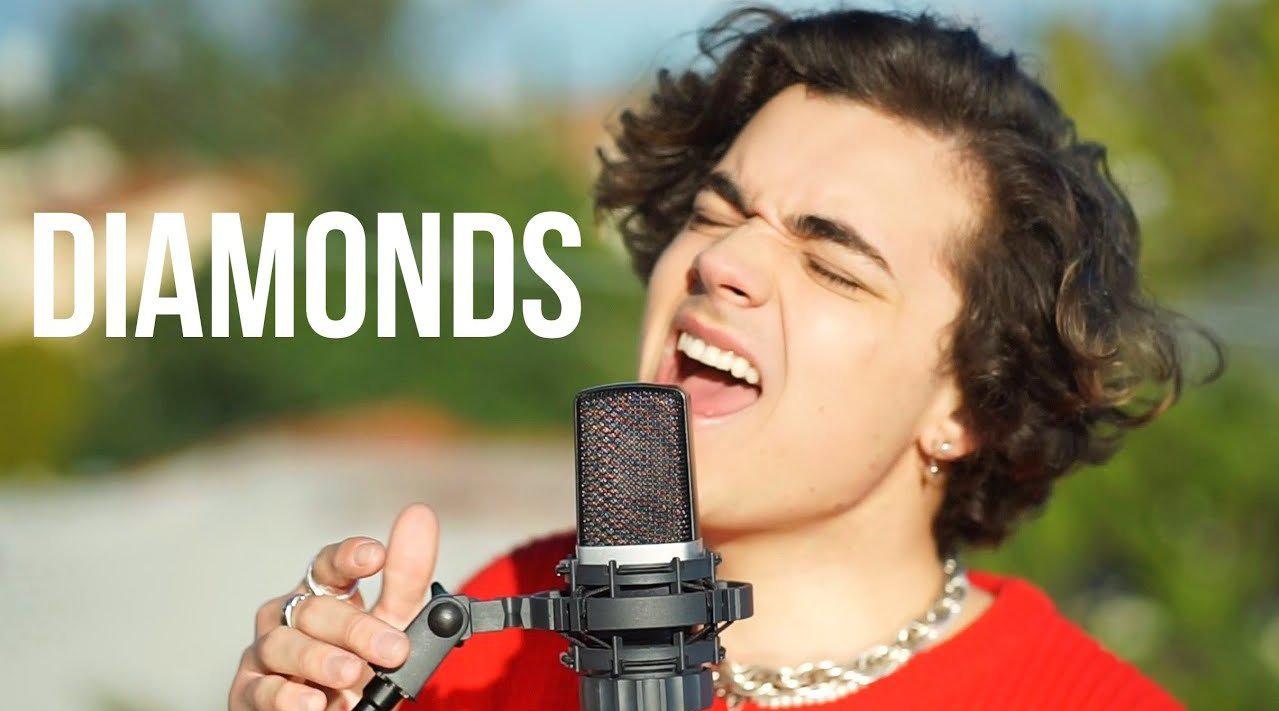 中国好声音:杨美娜演唱的《diamonds》刚开口汪峰就冲下来了