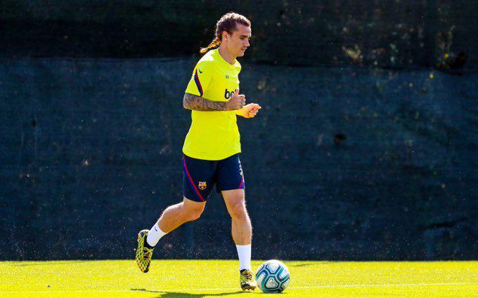 格子姐的麻花辫