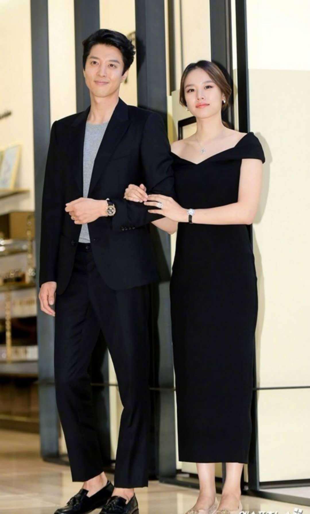 两个人和平离婚可以理解啊,但是为什么又要带韩智慧出场呢