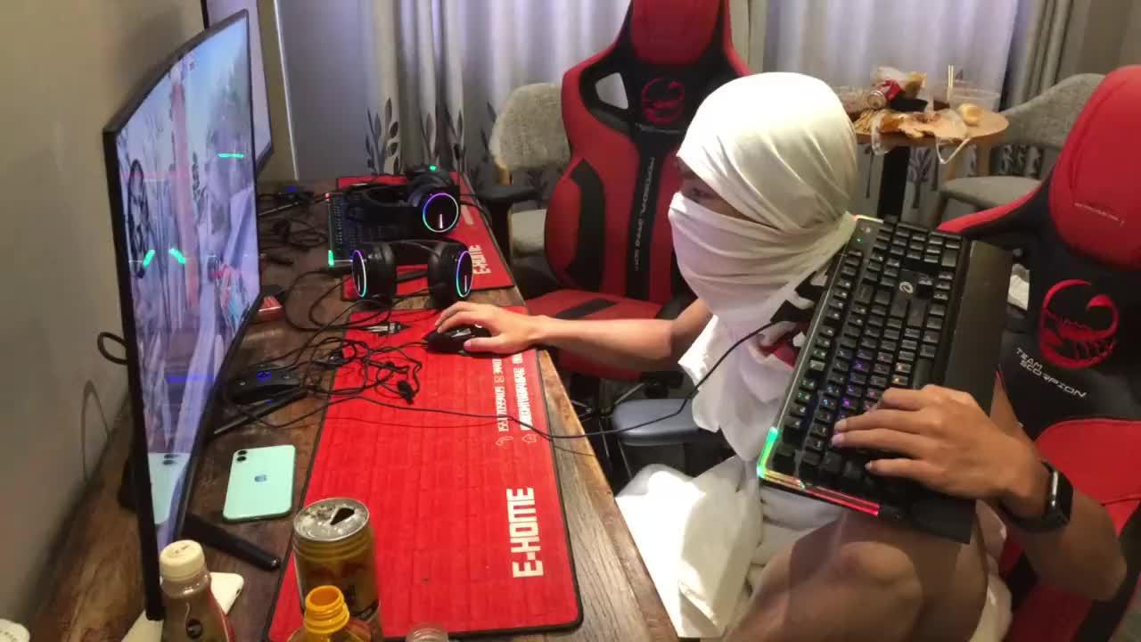 斜键仙:辣鸡,我轻伤不下火线