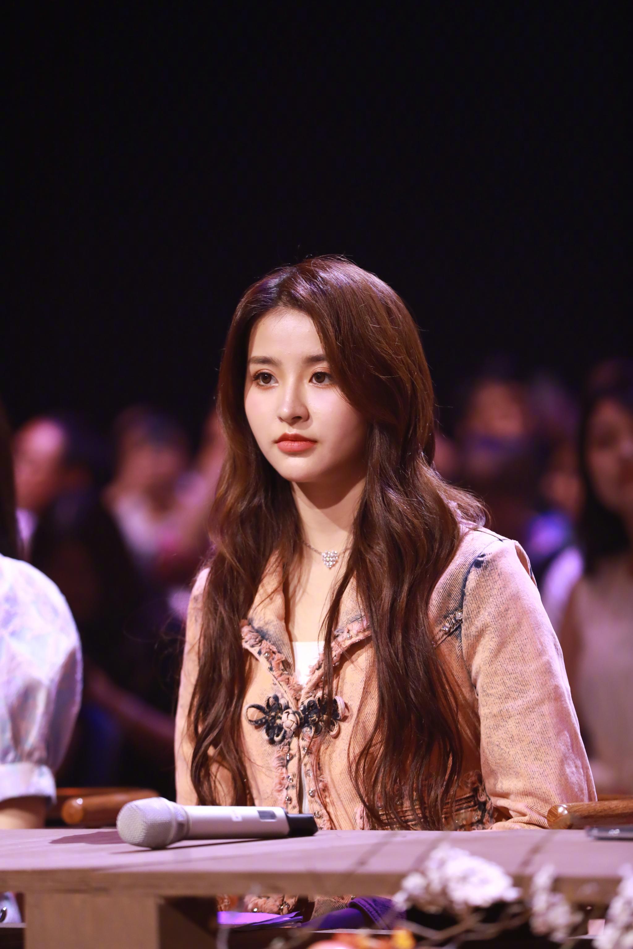 青春买手团@青春有你2-金子涵aria 好美呀