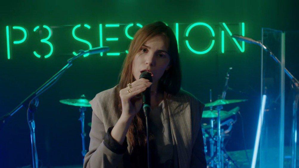 瑞典另类女歌手 skott 做客最新音乐节目