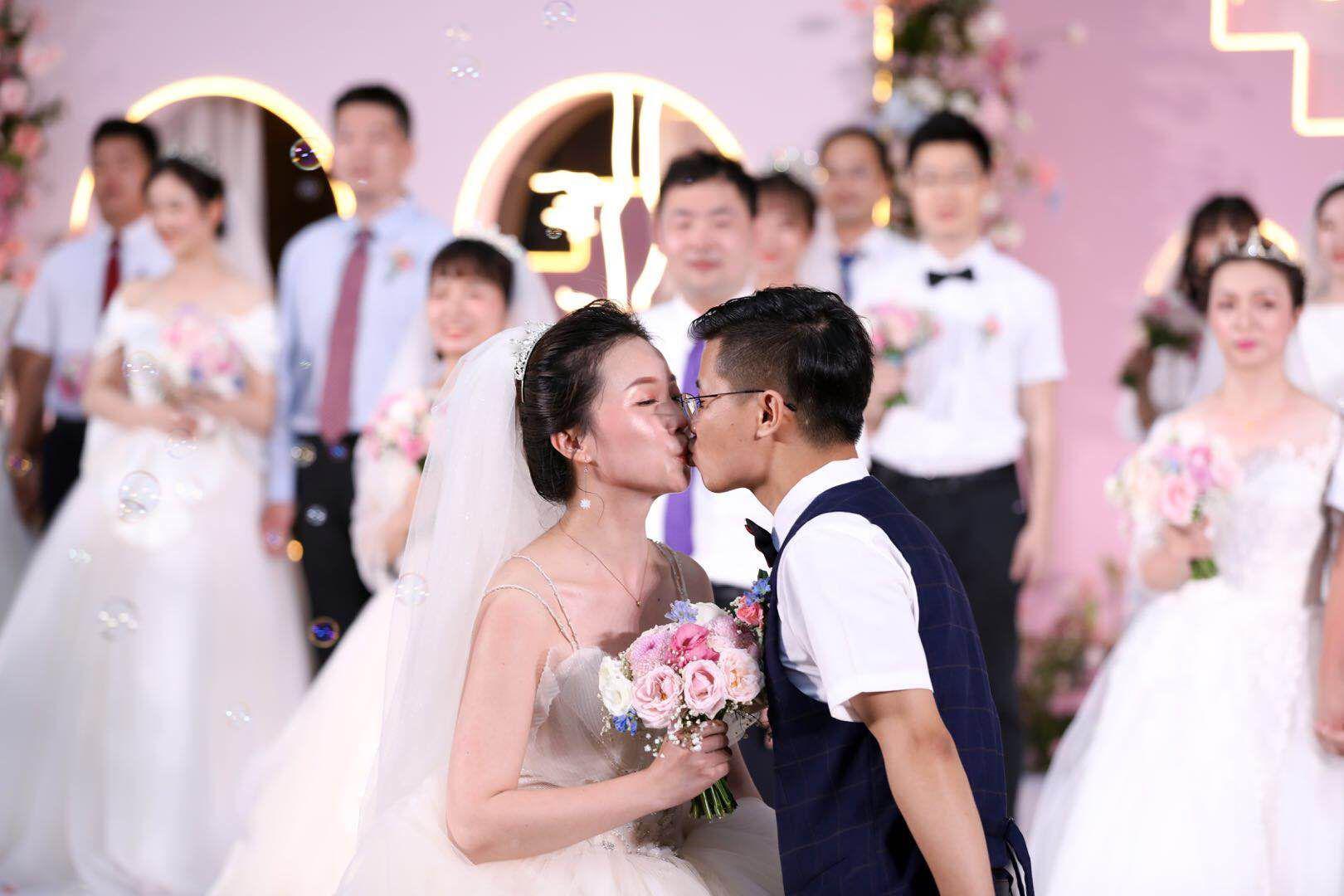 6月6日,一场特殊的集体婚礼在海南博鳌盛大举行