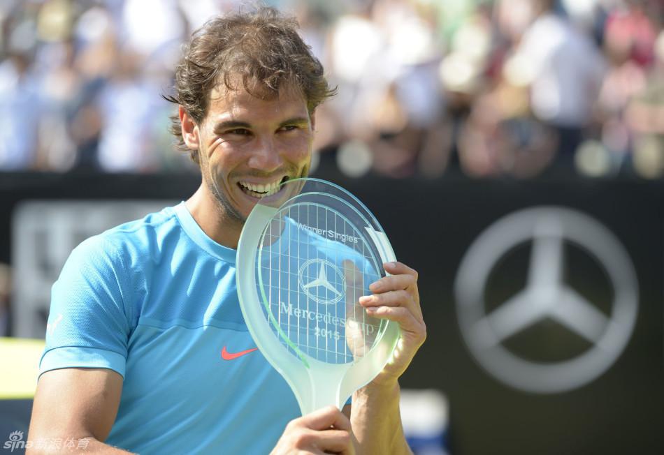 回顾|2015斯图加特赛:纳达尔时隔5年再夺草地冠军
