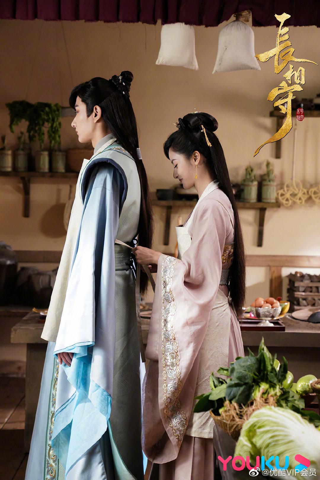 原非白与花木槿这波同框甜度几分? "花原cp"使劲甜,不怕齁