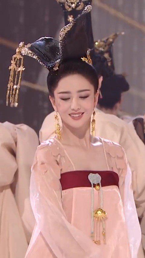 《芒种》舞台真的太绝了!又媚又纯,大气优雅!