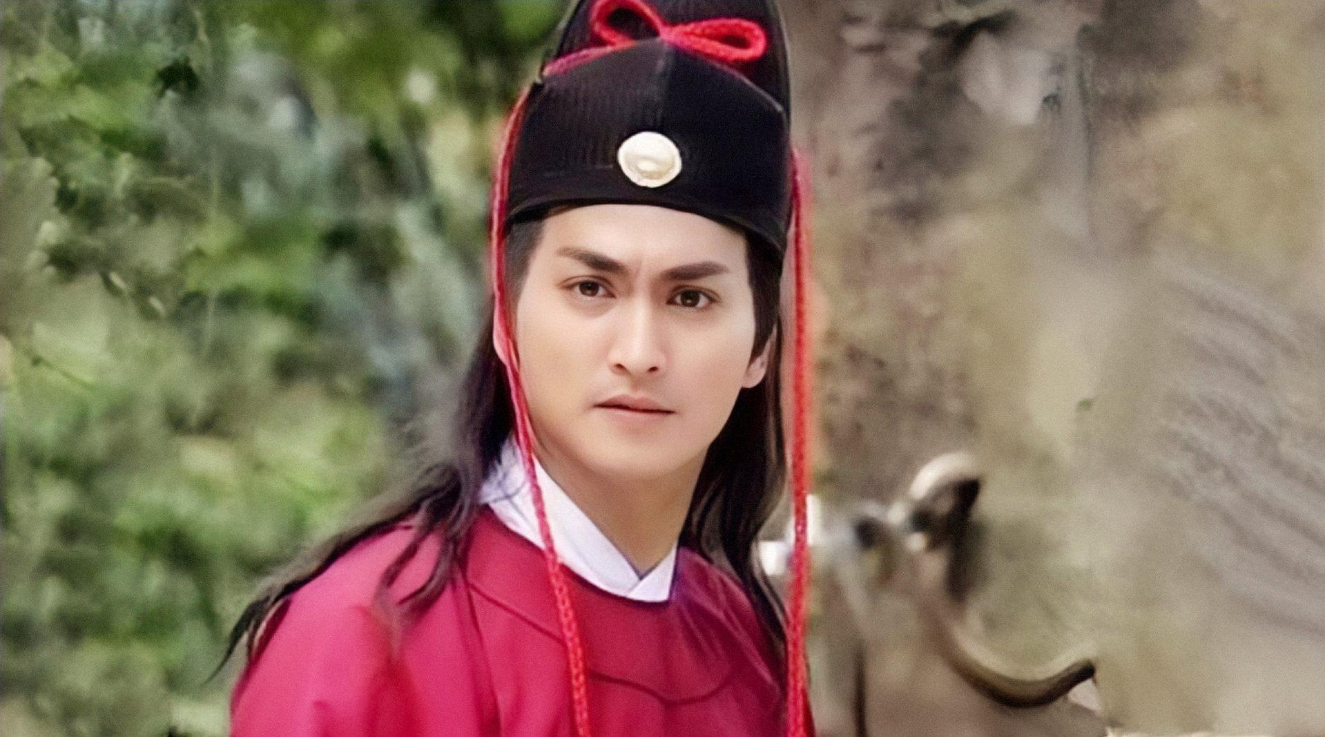 展昭扮演者何家劲为何淡出娱乐圈?现场说出原因,观众一脸惊讶!