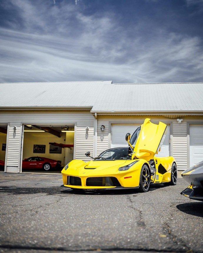 ferrari laferrari 拉法还是黄色款最好看,诱惑力满分!