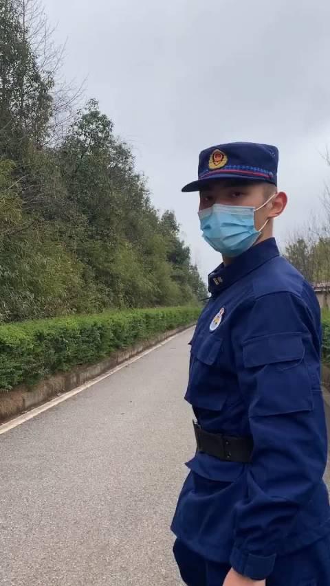 给你们看一个不一样的压帽杀!蓝朋友的帅气