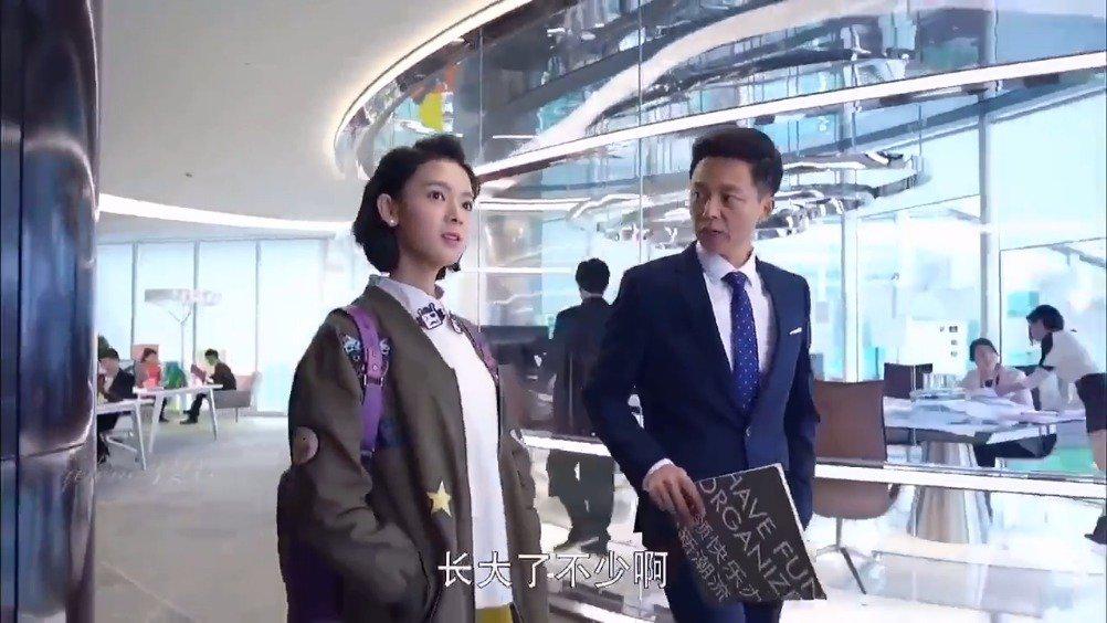 丧命现场残骸遍地监控还原愤怒真相 为您推荐: 黄峥辞任拼多多董事长